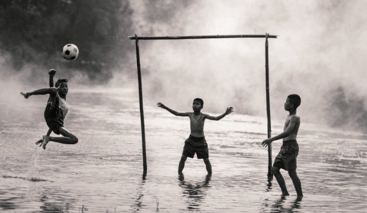 Pertandingan Sepak Bola Hari Ini